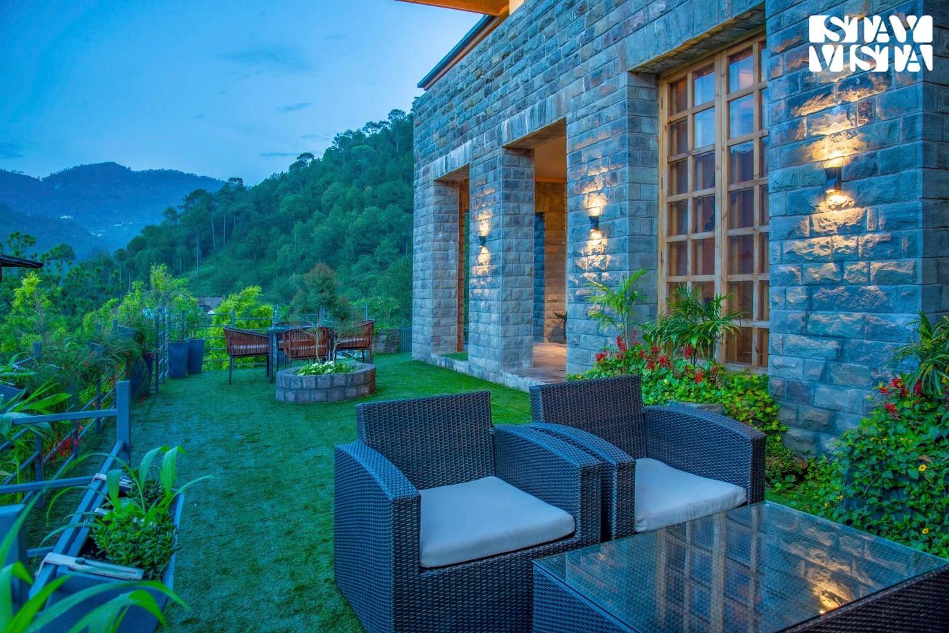 Stayvista At Sylvana Villas With Lawn, Bbq And Jacuzzi กัสซอลี ภายนอก รูปภาพ