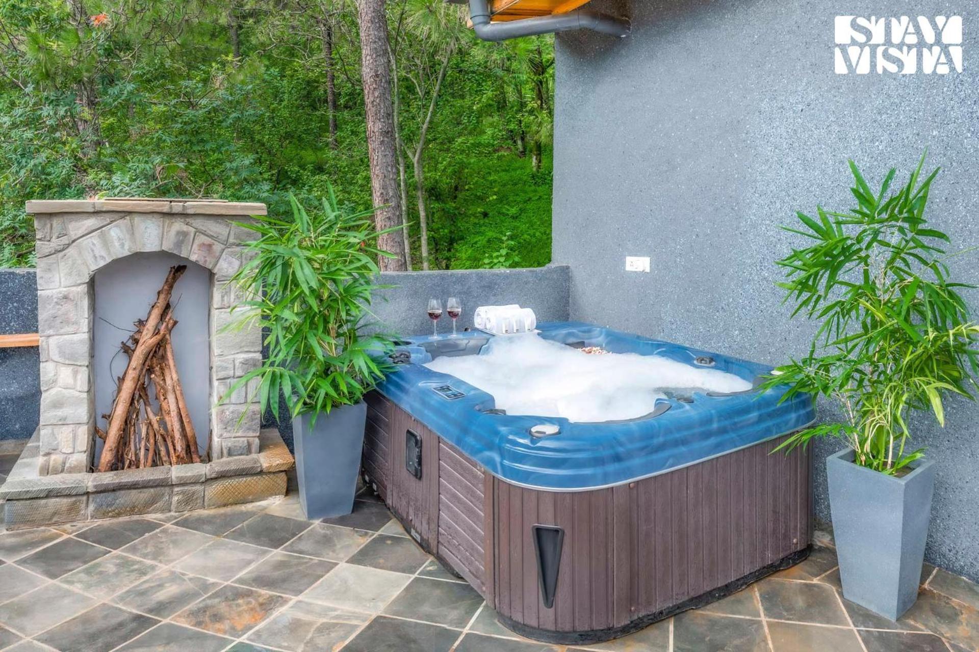 Stayvista At Sylvana Villas With Lawn, Bbq And Jacuzzi กัสซอลี ภายนอก รูปภาพ